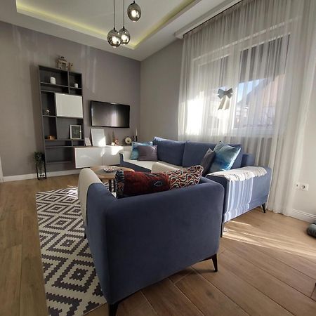 Stefan Lux Apartment Bijeljina Exteriör bild